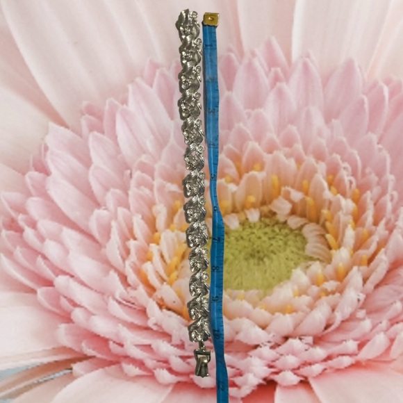 Beautiful Silver-Toned Ankle Bracelet - Picture 3 of 4